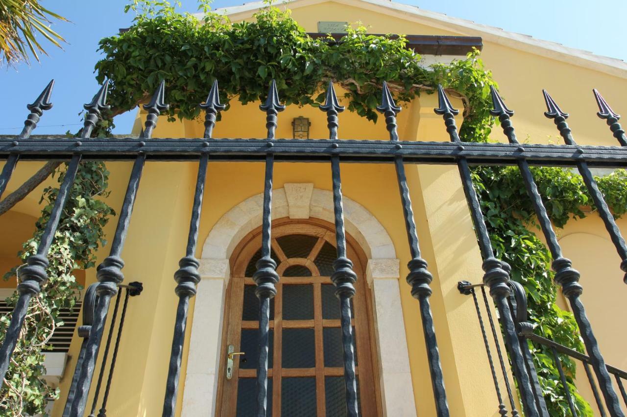Vila Rojana Βόντιτσε Εξωτερικό φωτογραφία